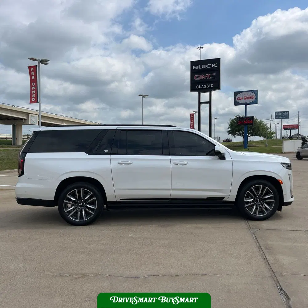 2023 Cadillac Escalade ESV Sport