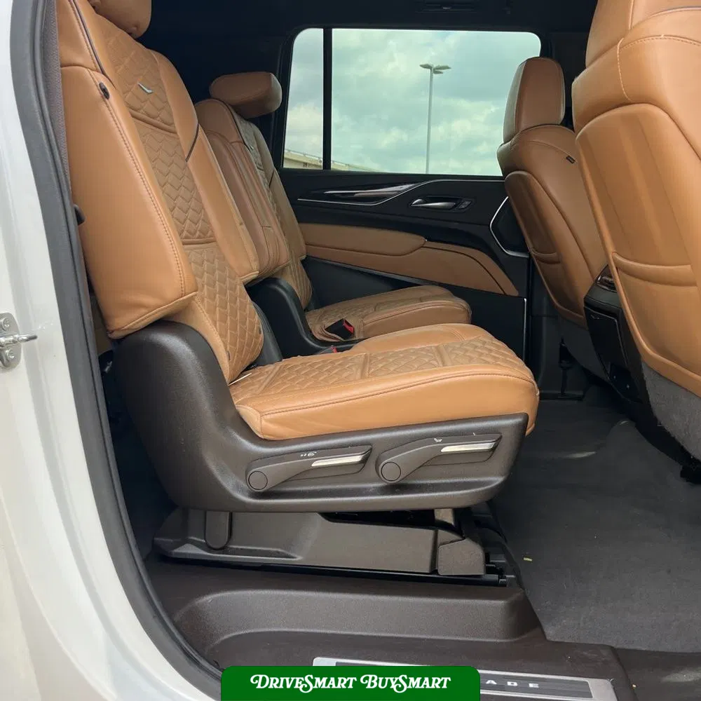2023 Cadillac Escalade ESV Sport