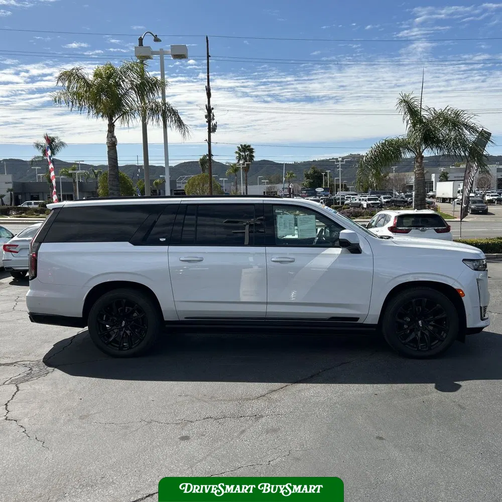2023 Cadillac Escalade ESV Sport Platinum