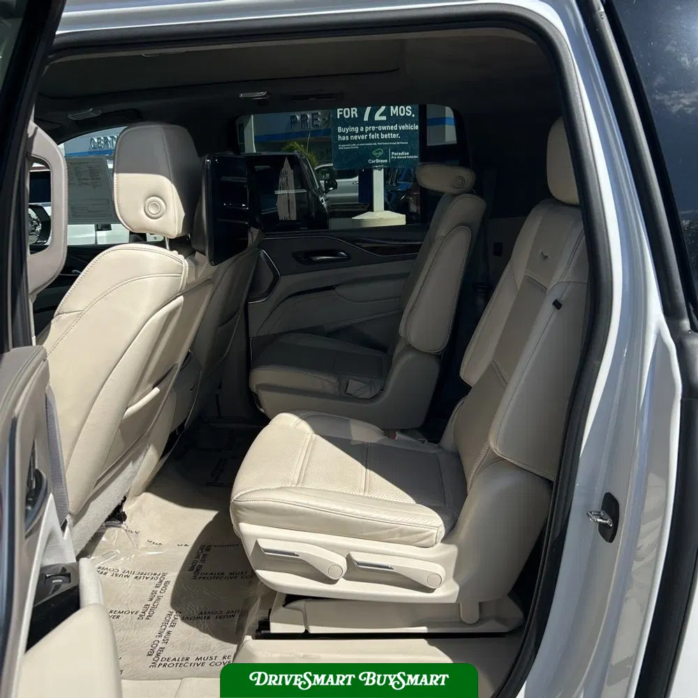 2023 Cadillac Escalade ESV Sport Platinum