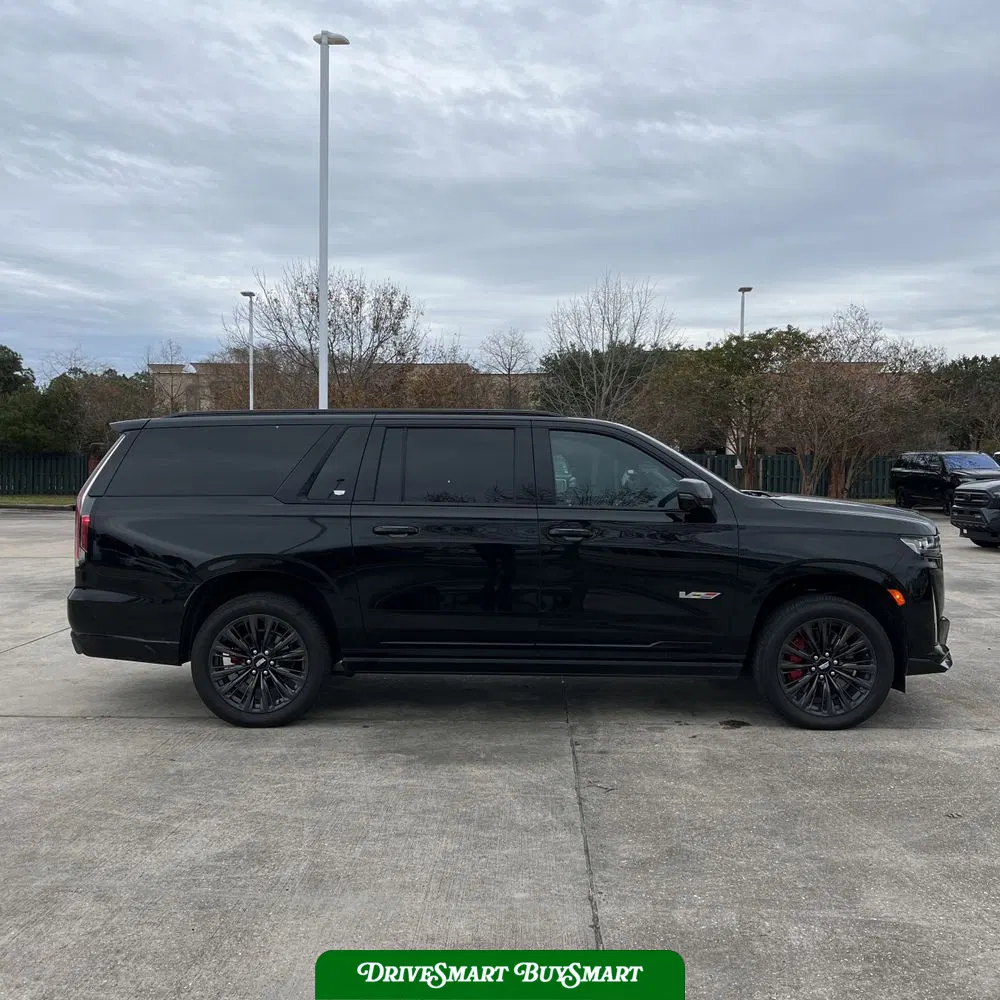 2023 Cadillac Escalade-V ESV Base