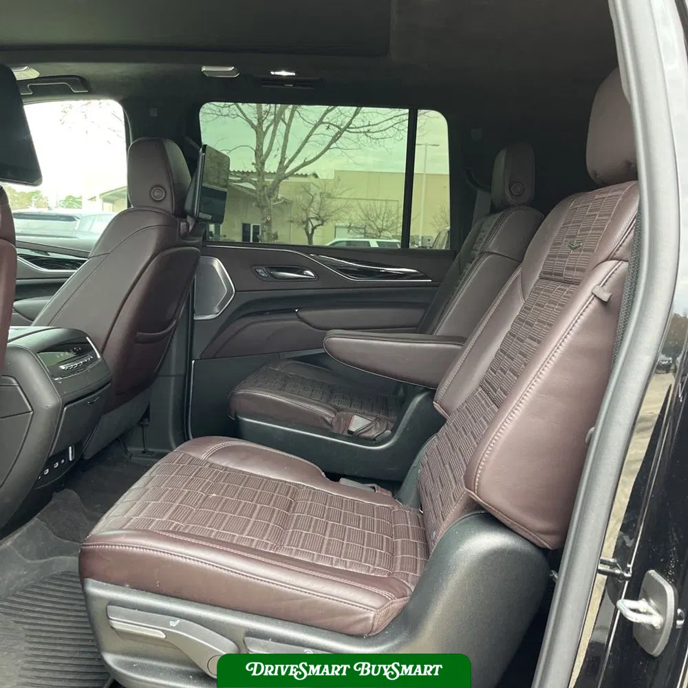 2023 Cadillac Escalade-V ESV Base