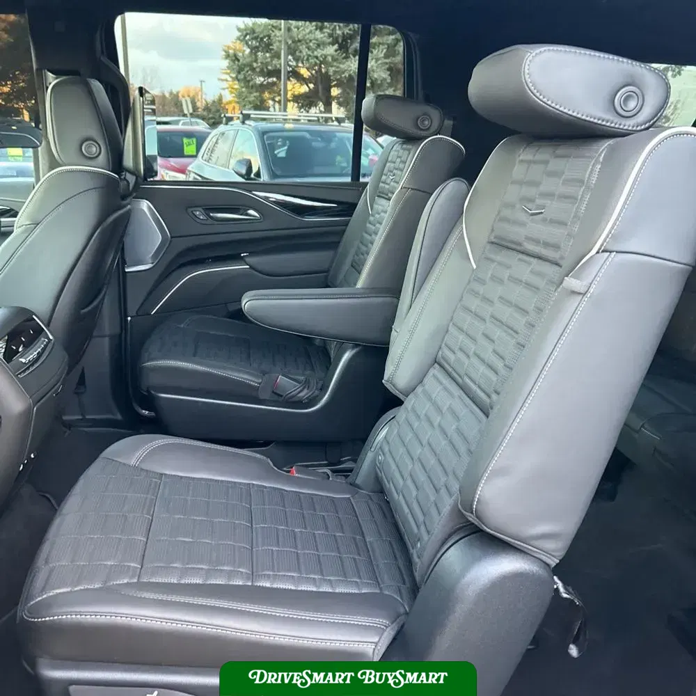 2024 Cadillac Escalade-V ESV Base