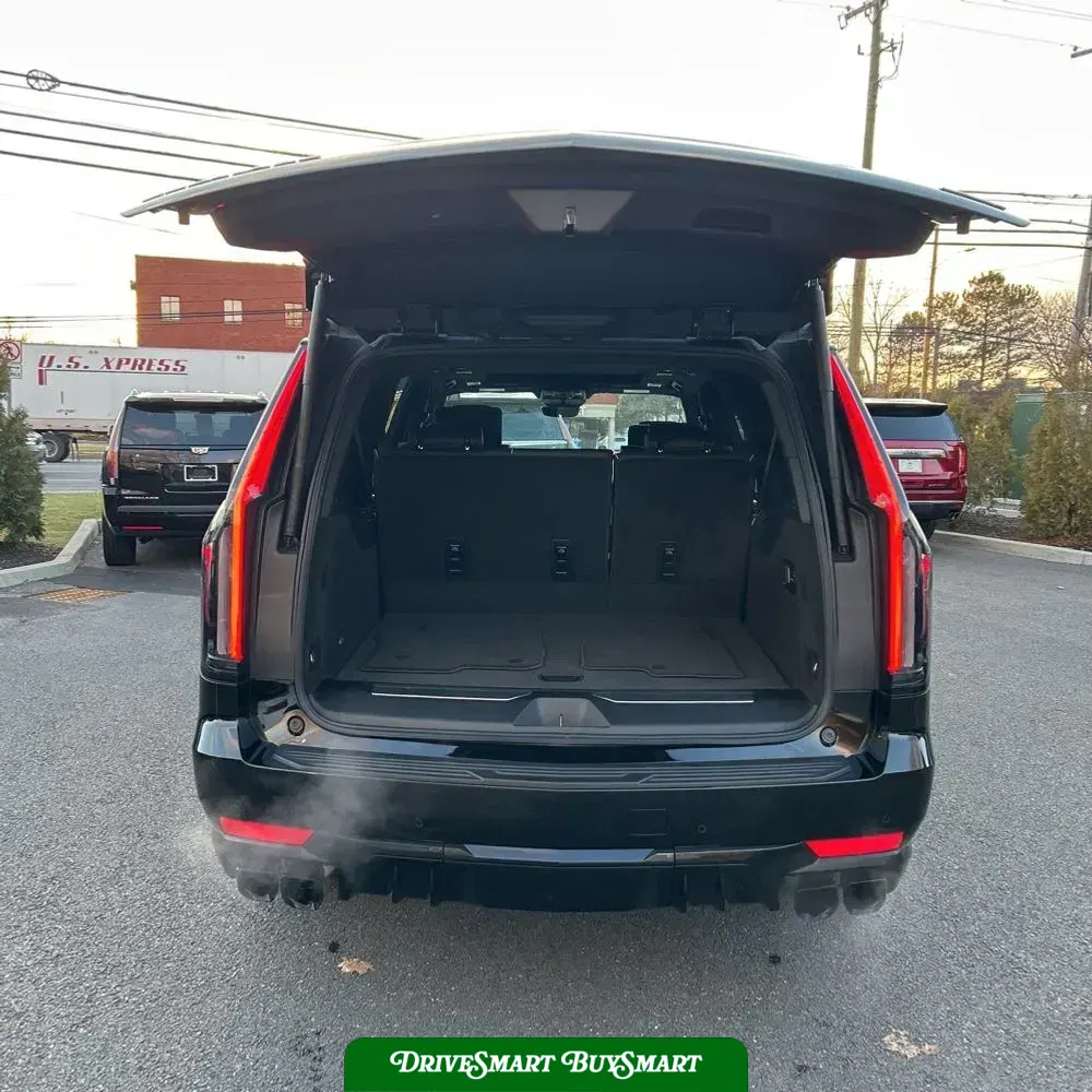 2024 Cadillac Escalade-V ESV Base