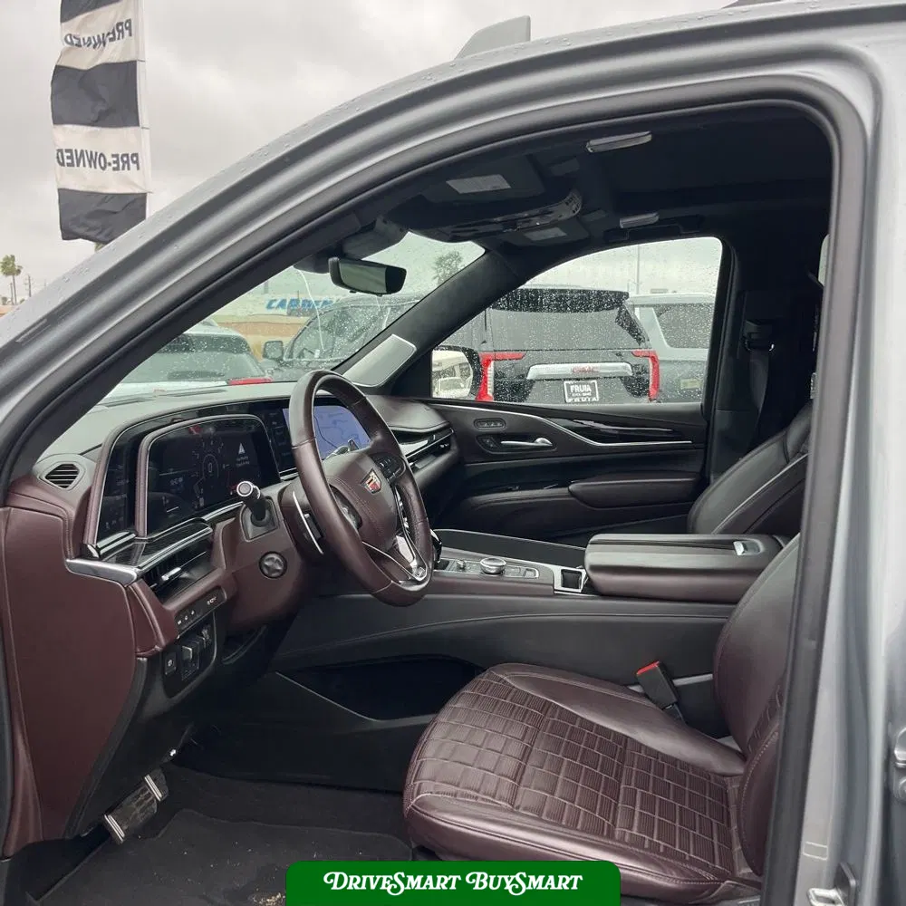 2023 Cadillac Escalade-V ESV Base