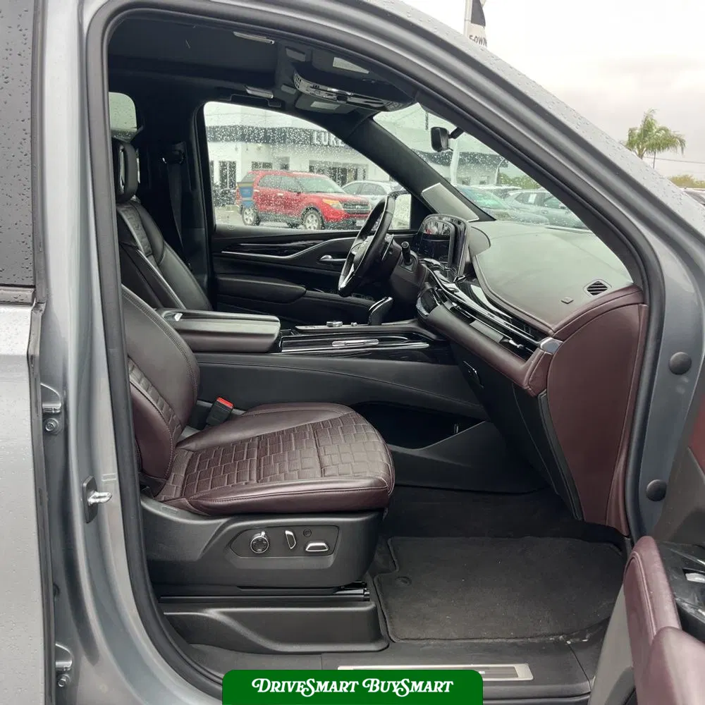 2023 Cadillac Escalade-V ESV Base