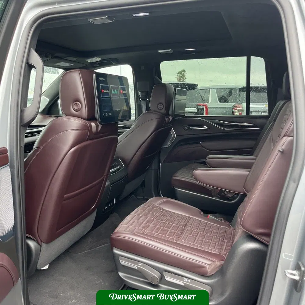 2023 Cadillac Escalade-V ESV Base