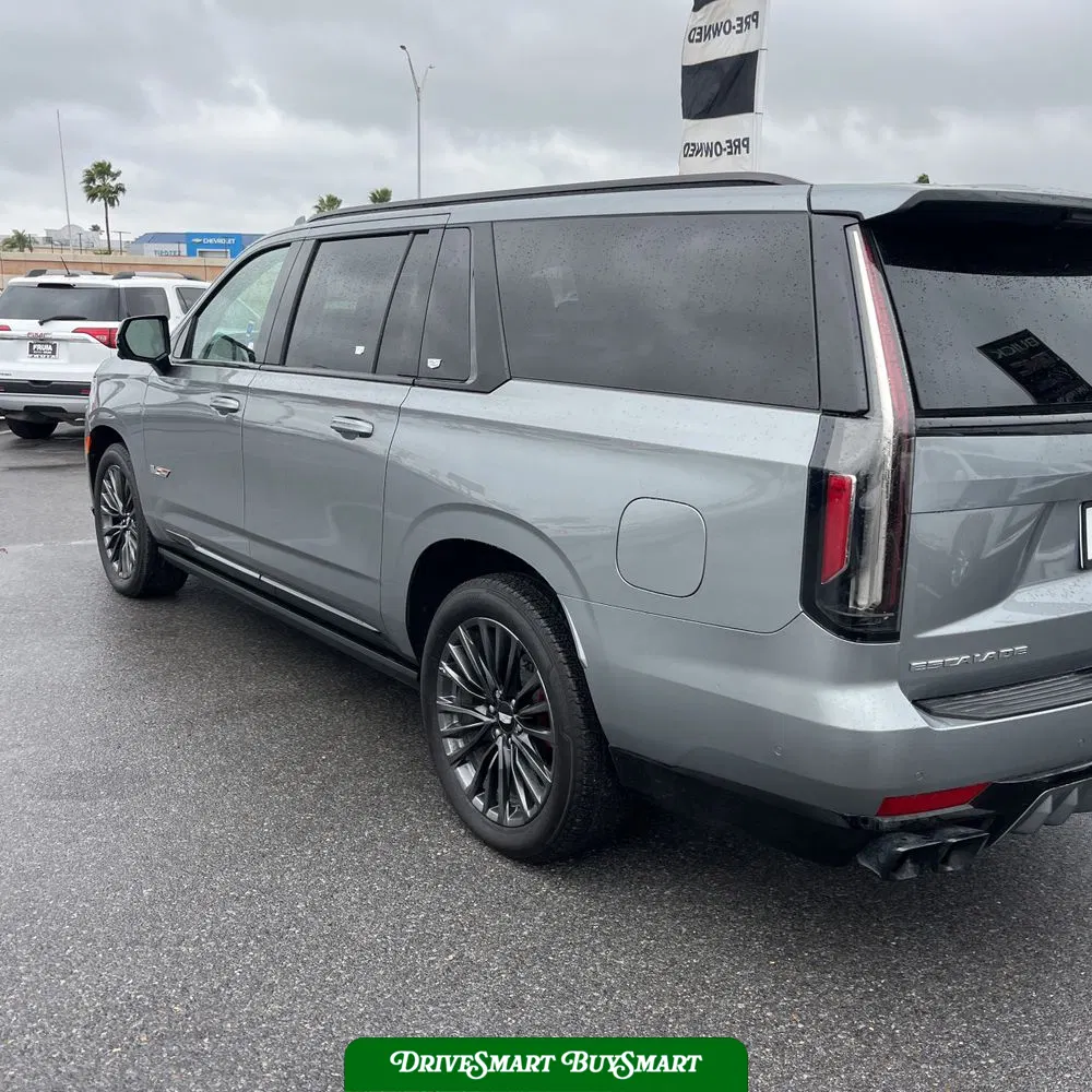 2023 Cadillac Escalade-V ESV Base