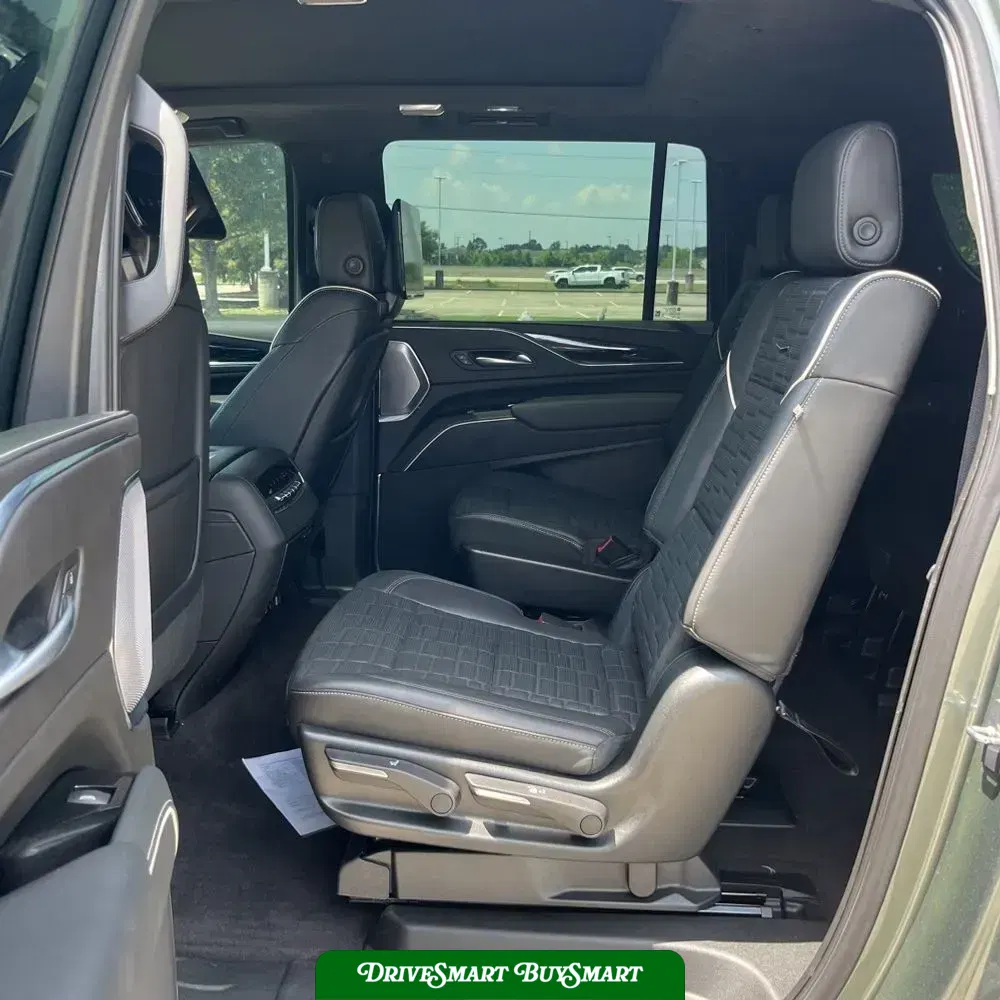 2023 Cadillac Escalade-V ESV Base