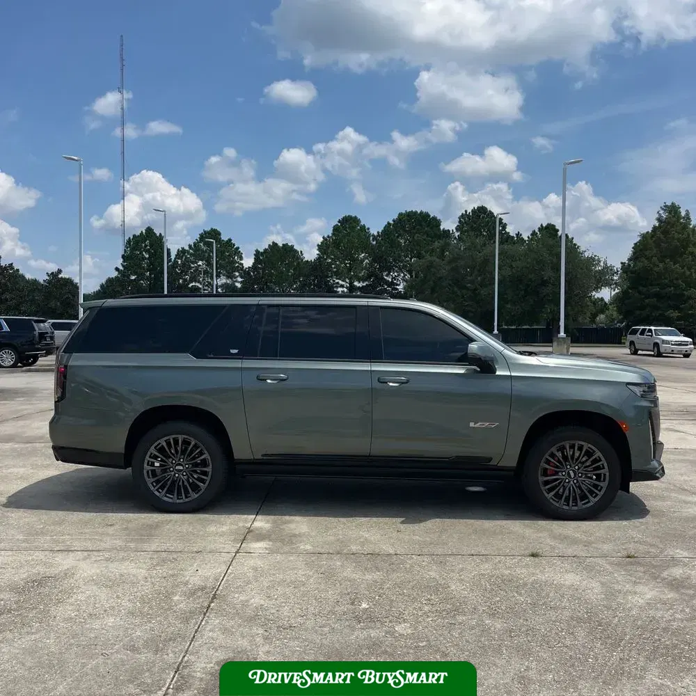 2023 Cadillac Escalade-V ESV Base