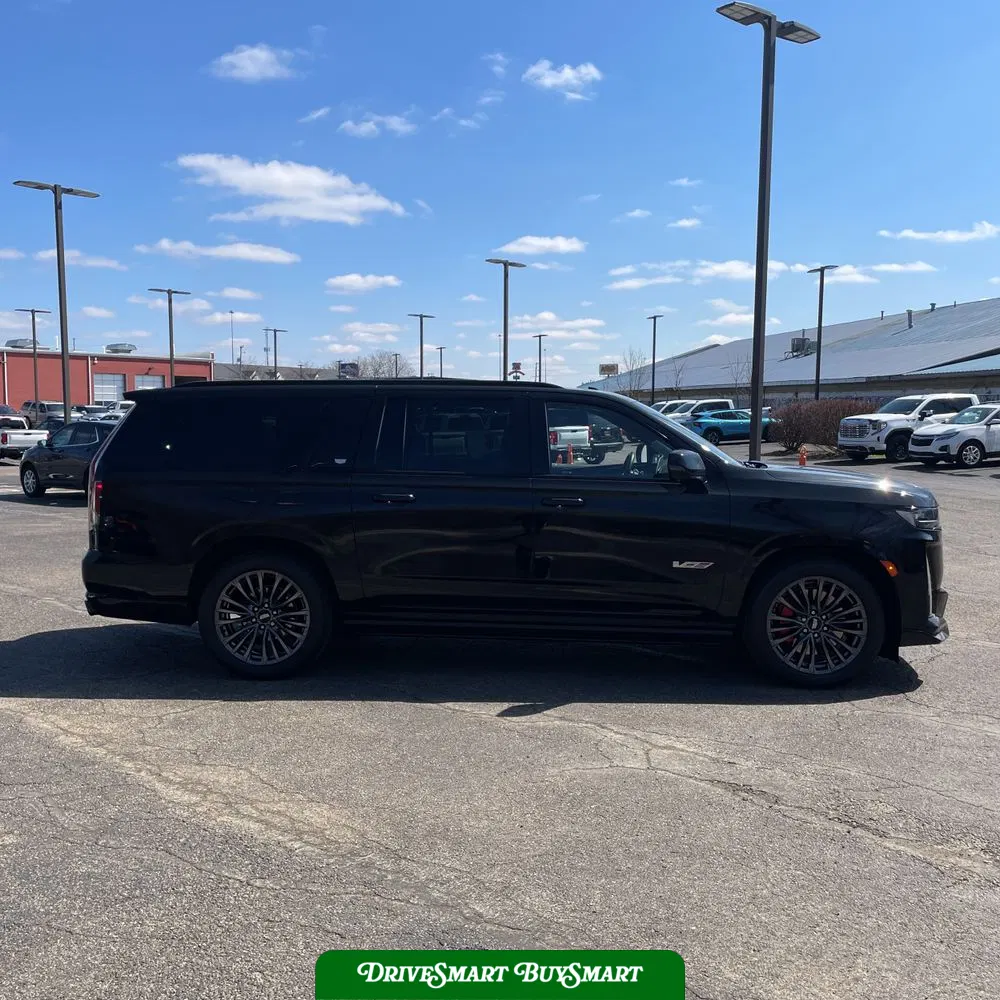 2023 Cadillac Escalade-V ESV Base