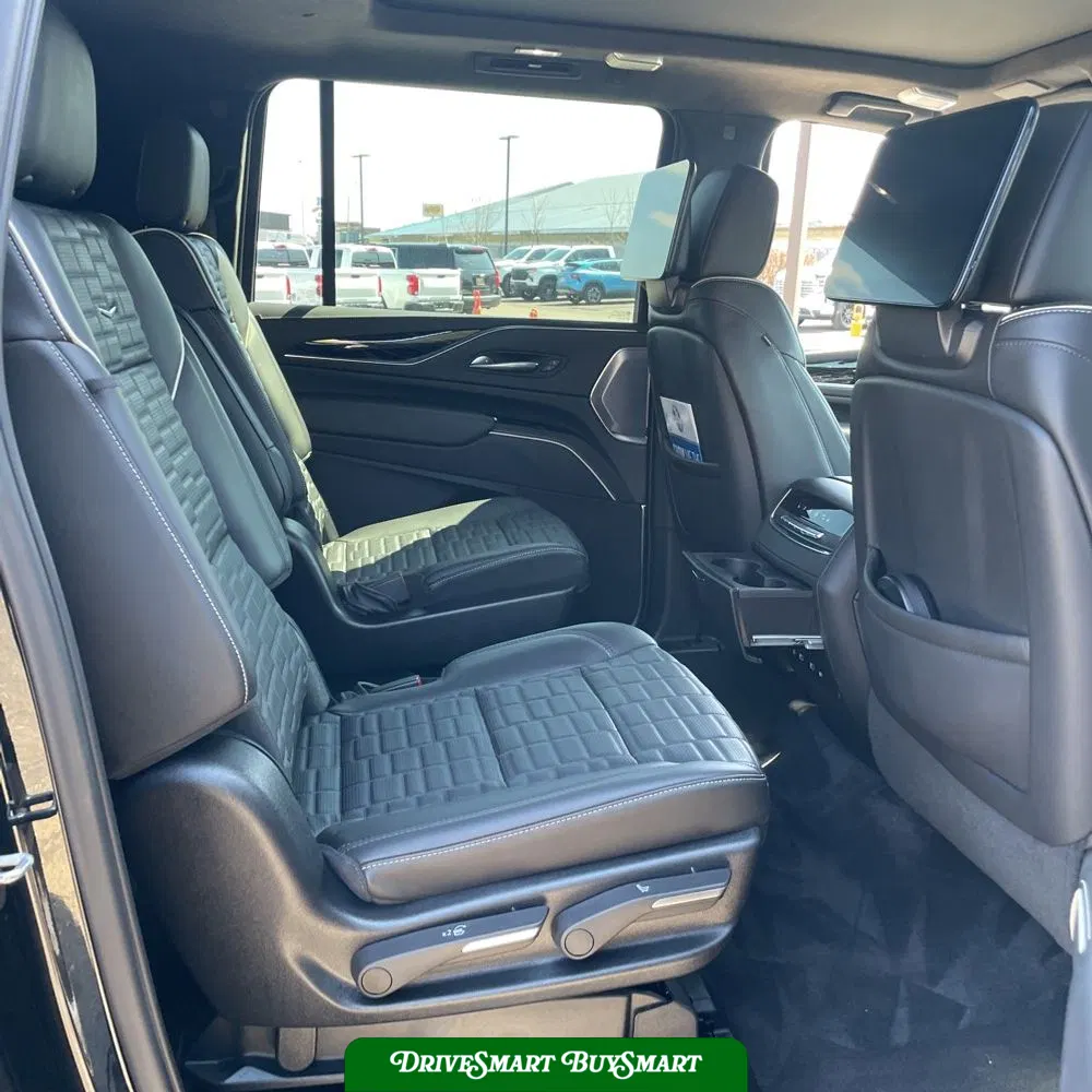 2023 Cadillac Escalade-V ESV Base
