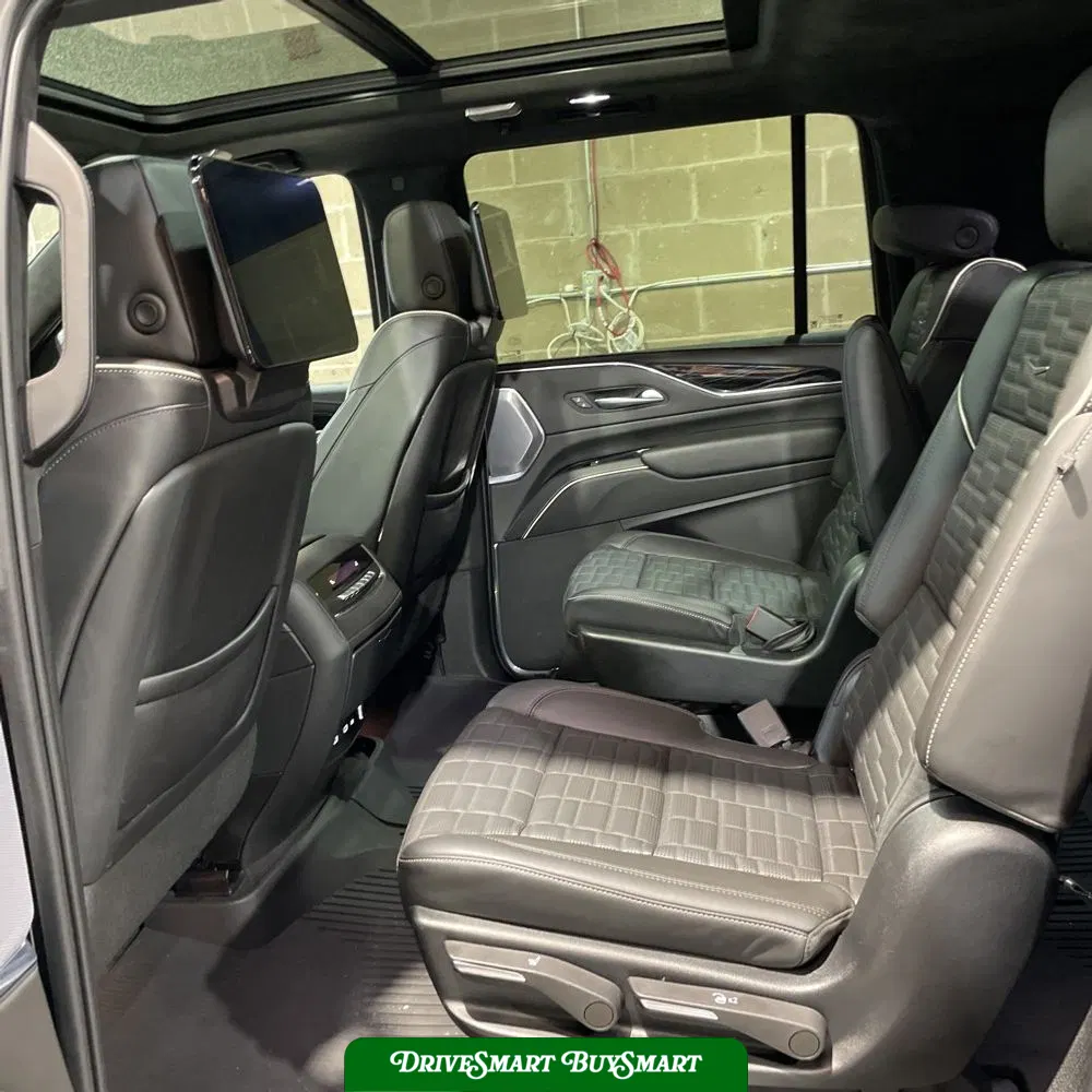 2023 Cadillac Escalade-V ESV Base