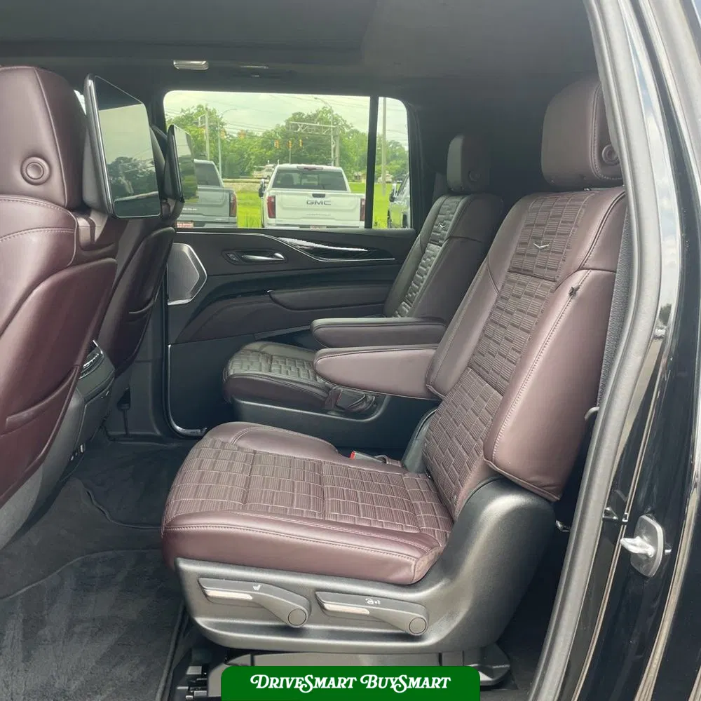 2023 Cadillac Escalade-V ESV Base