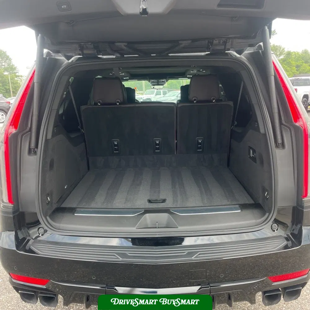 2023 Cadillac Escalade-V ESV Base