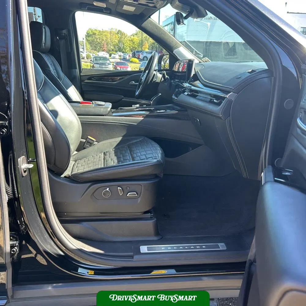 2024 Cadillac Escalade-V ESV Base