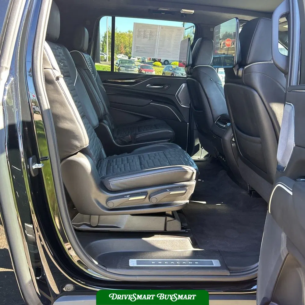 2024 Cadillac Escalade-V ESV Base