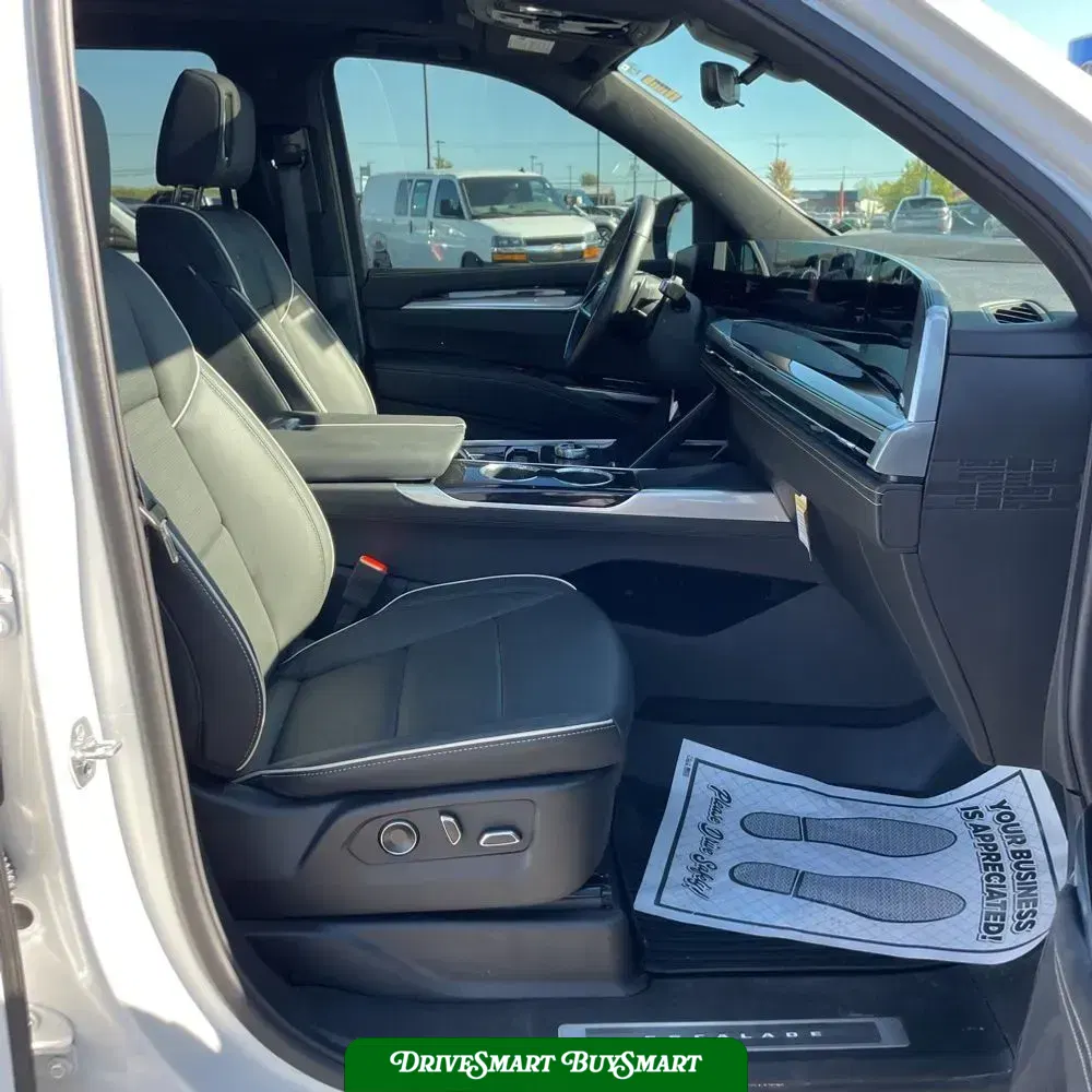 2025 Cadillac Escalade Sport
