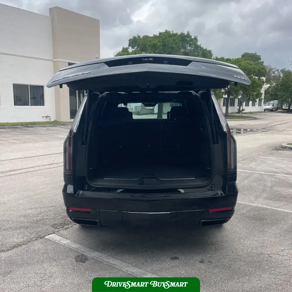 2025 Cadillac Escalade Sport Platinum