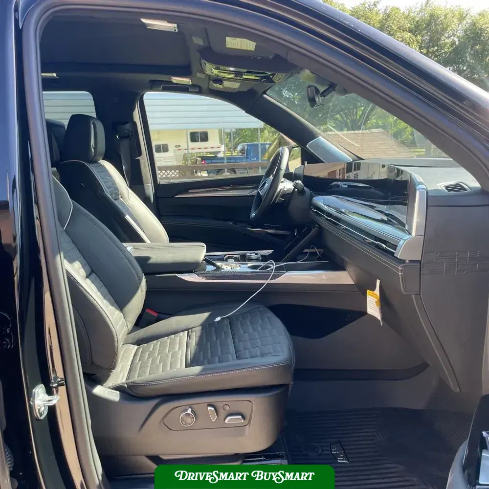 2025 Cadillac Escalade-V Base