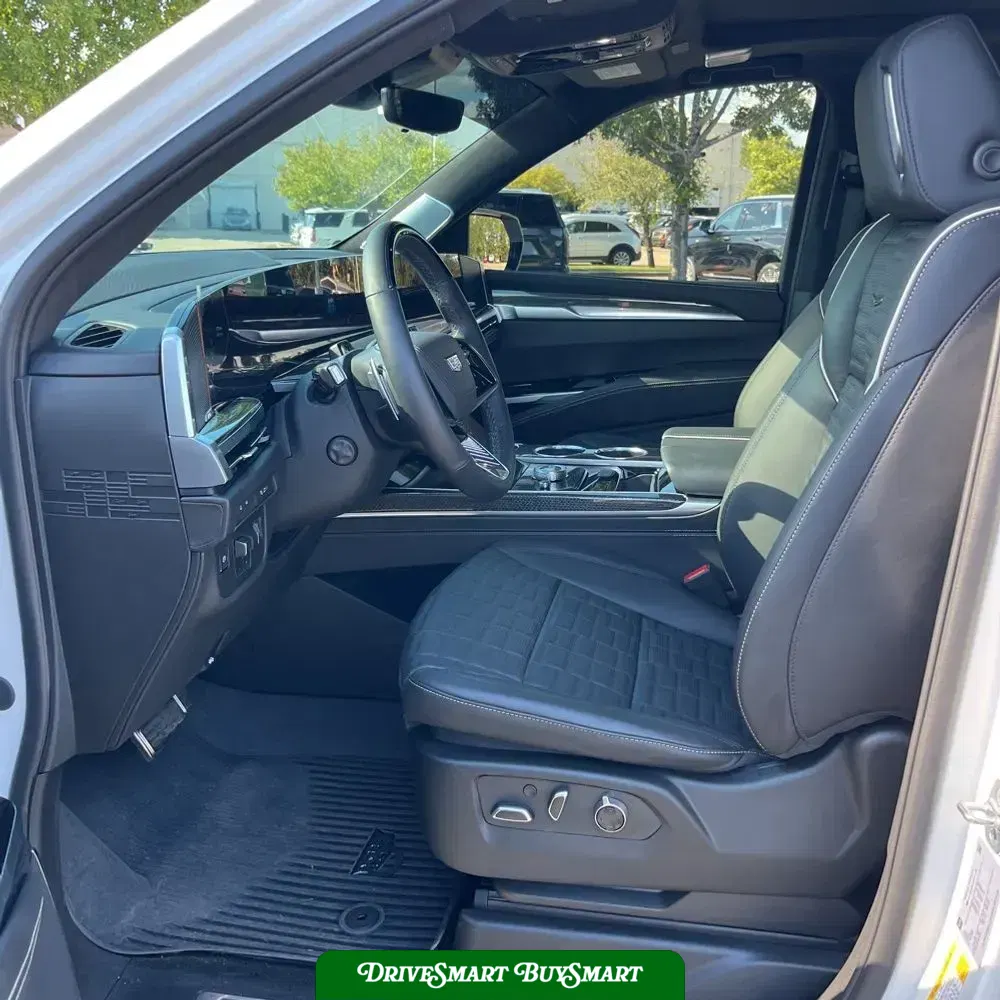2025 Cadillac Escalade-V ESV Base
