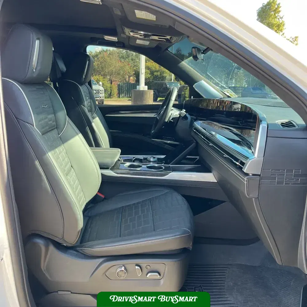 2025 Cadillac Escalade-V ESV Base