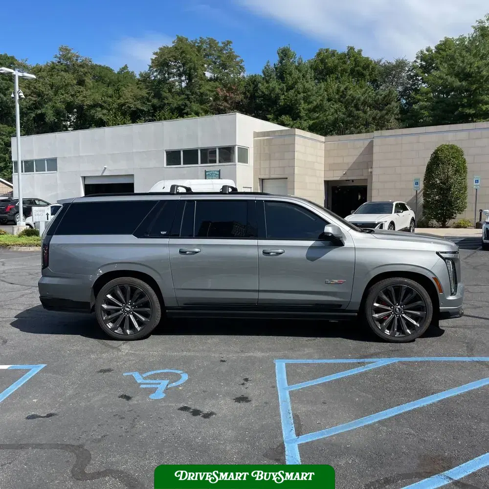 2025 Cadillac Escalade-V ESV Base