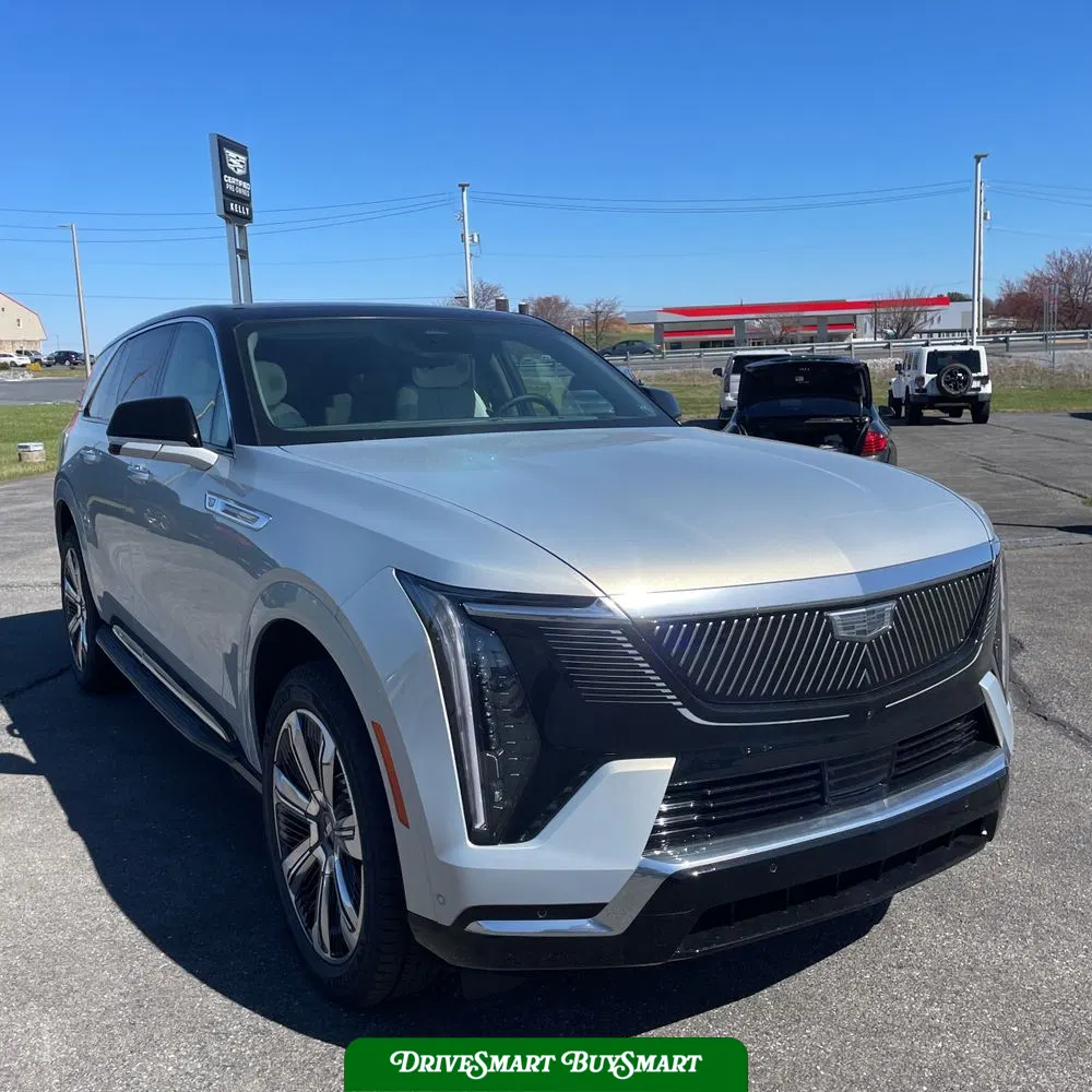 2025 Cadillac Escalade IQ Luxury 1