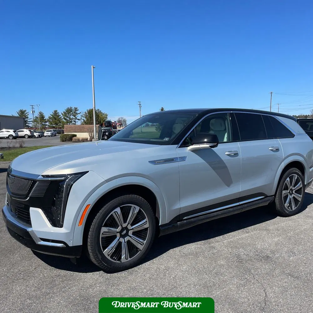 2025 Cadillac Escalade IQ Luxury 1