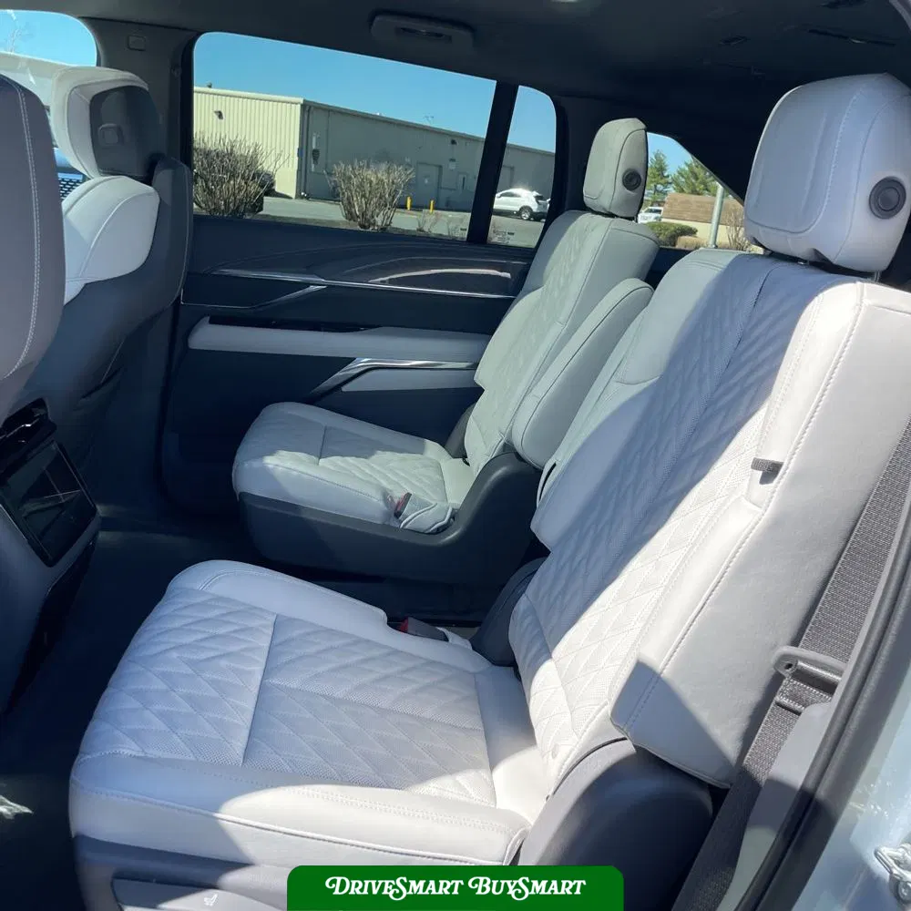 2025 Cadillac Escalade IQ Luxury 1