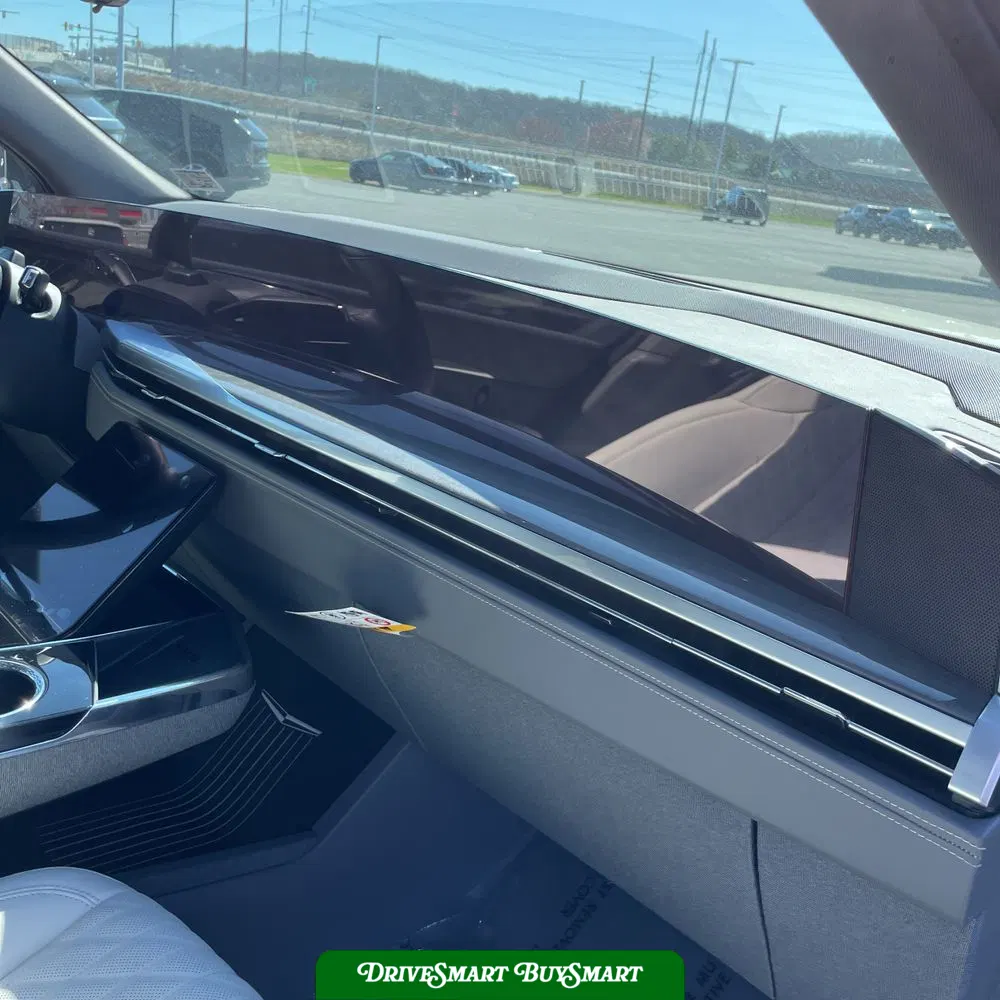 2025 Cadillac Escalade IQ Luxury 1