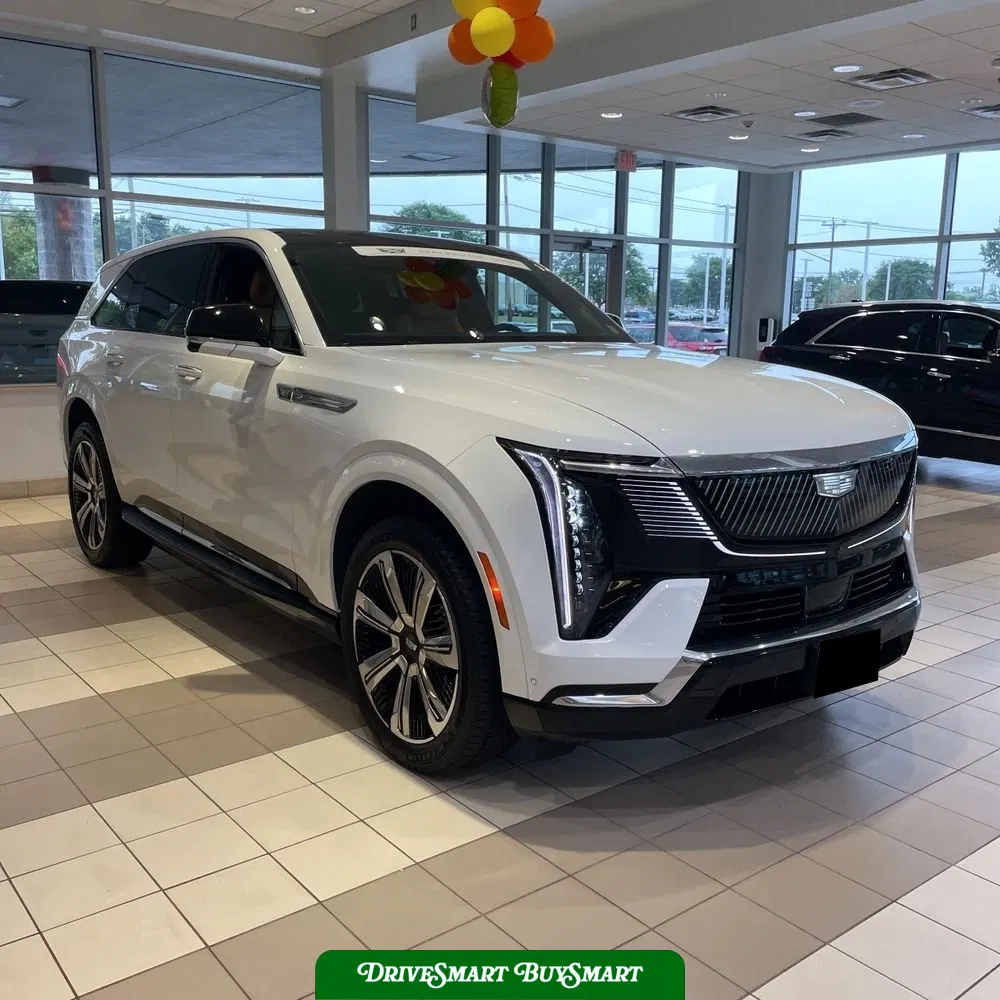 2025 Cadillac Escalade IQ Luxury 2