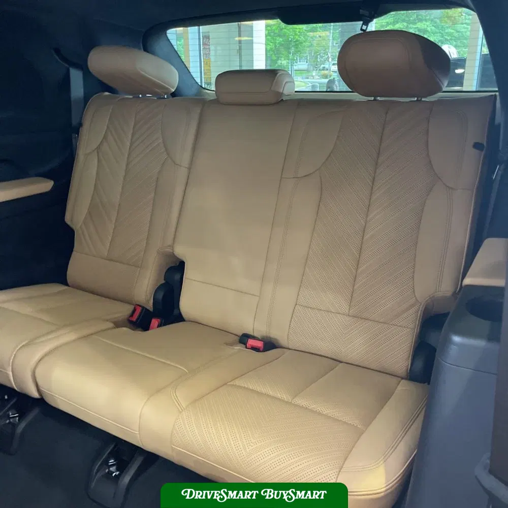 2025 Cadillac Escalade IQ Luxury 2