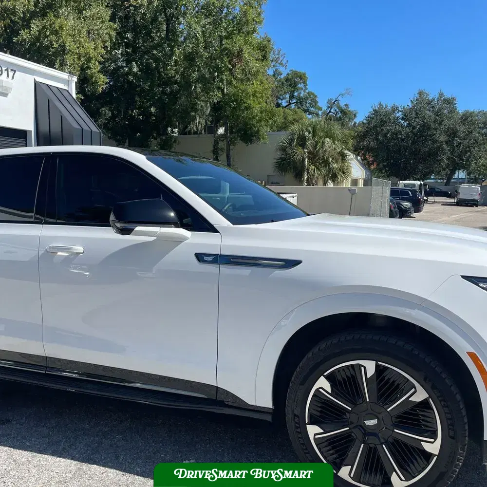 2025 Cadillac Escalade IQ Sport 1