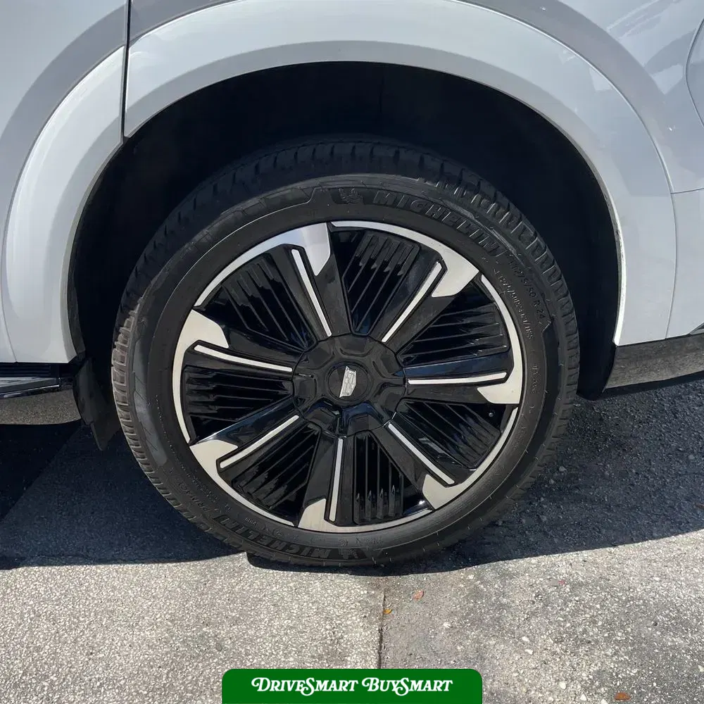 2025 Cadillac Escalade IQ Sport 1