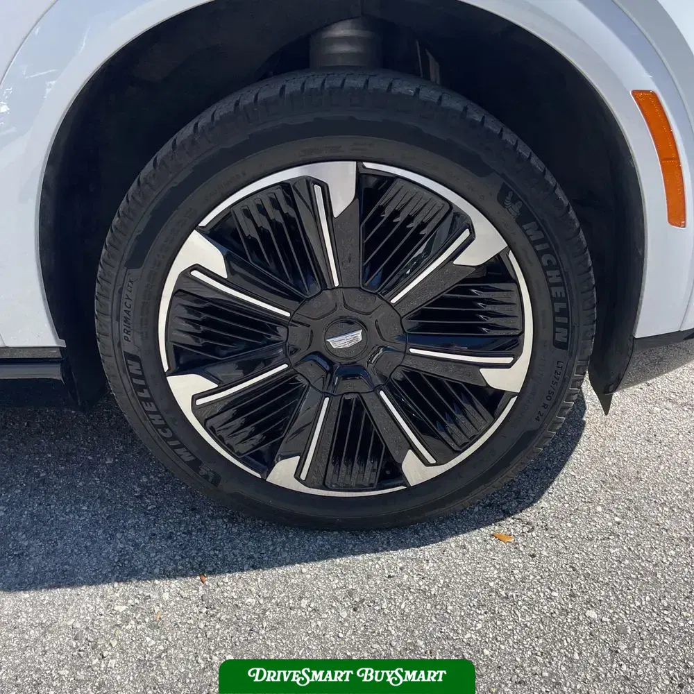 2025 Cadillac Escalade IQ Sport 1