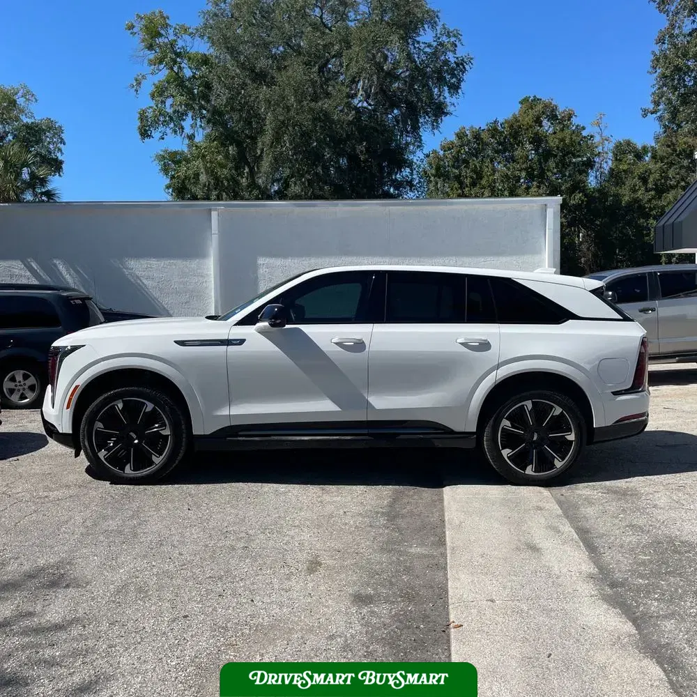 2025 Cadillac Escalade IQ Sport 1