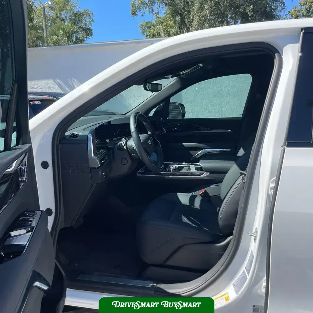 2025 Cadillac Escalade IQ Sport 1