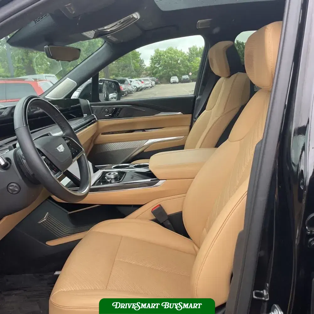 2025 Cadillac Escalade IQ Sport 2