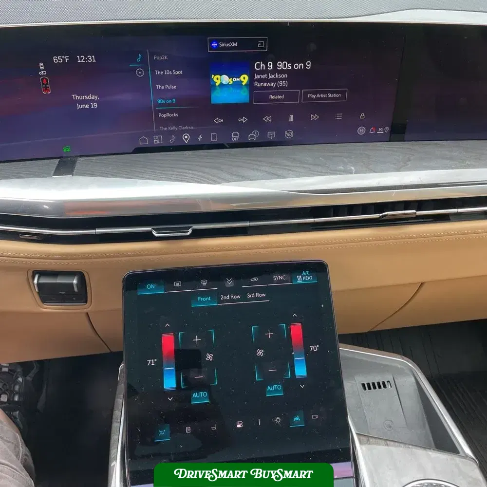 2025 Cadillac Escalade IQ Sport 2