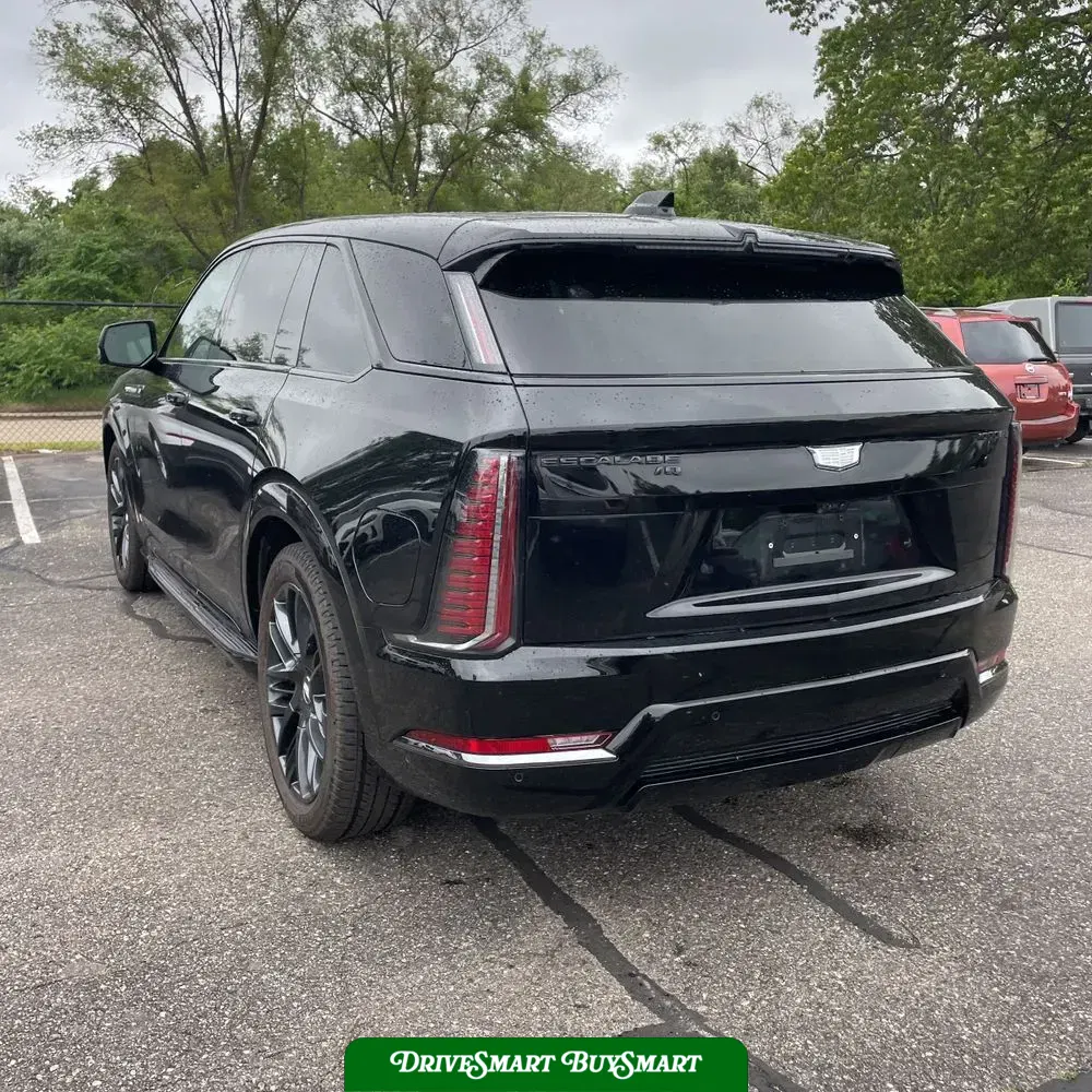 2025 Cadillac Escalade IQ Sport 2