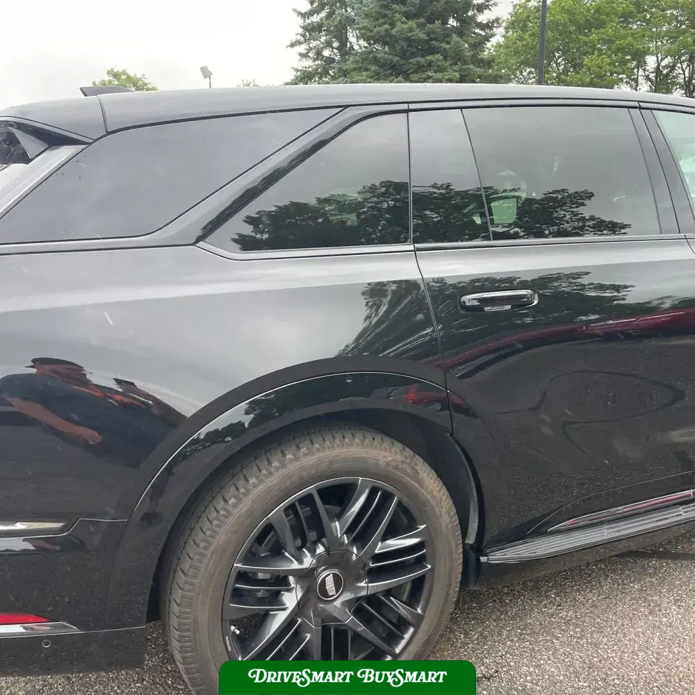 2025 Cadillac Escalade IQ Sport 2
