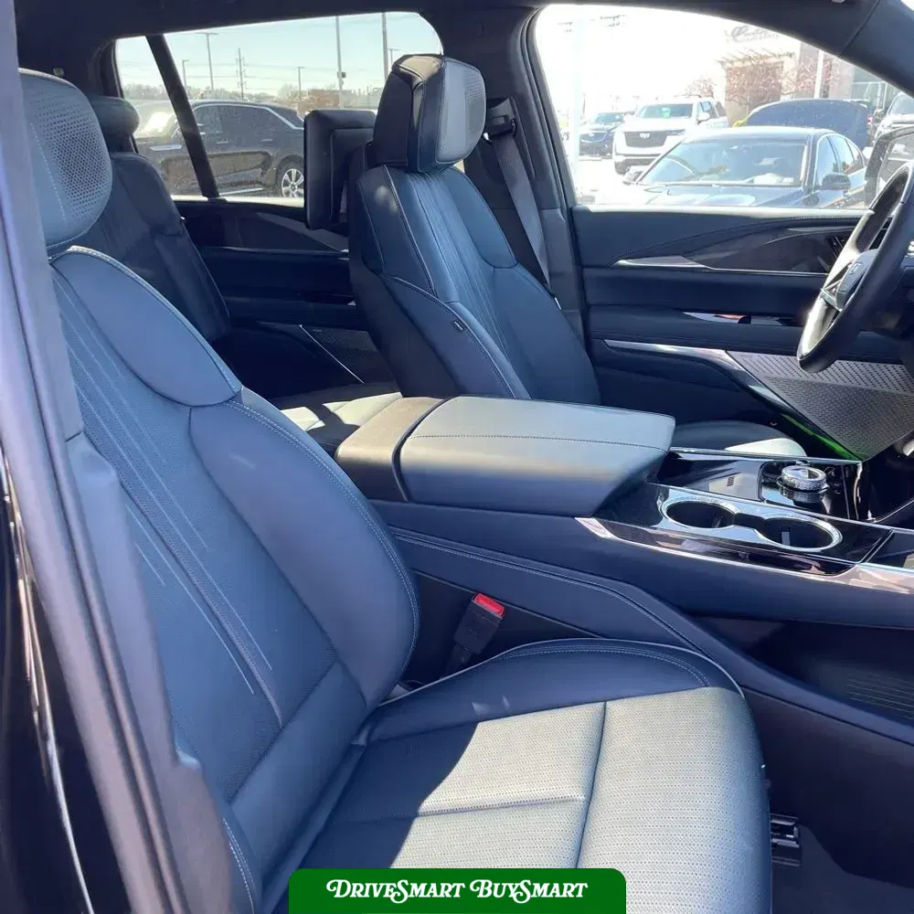 2025 Cadillac Escalade IQ Sport 2
