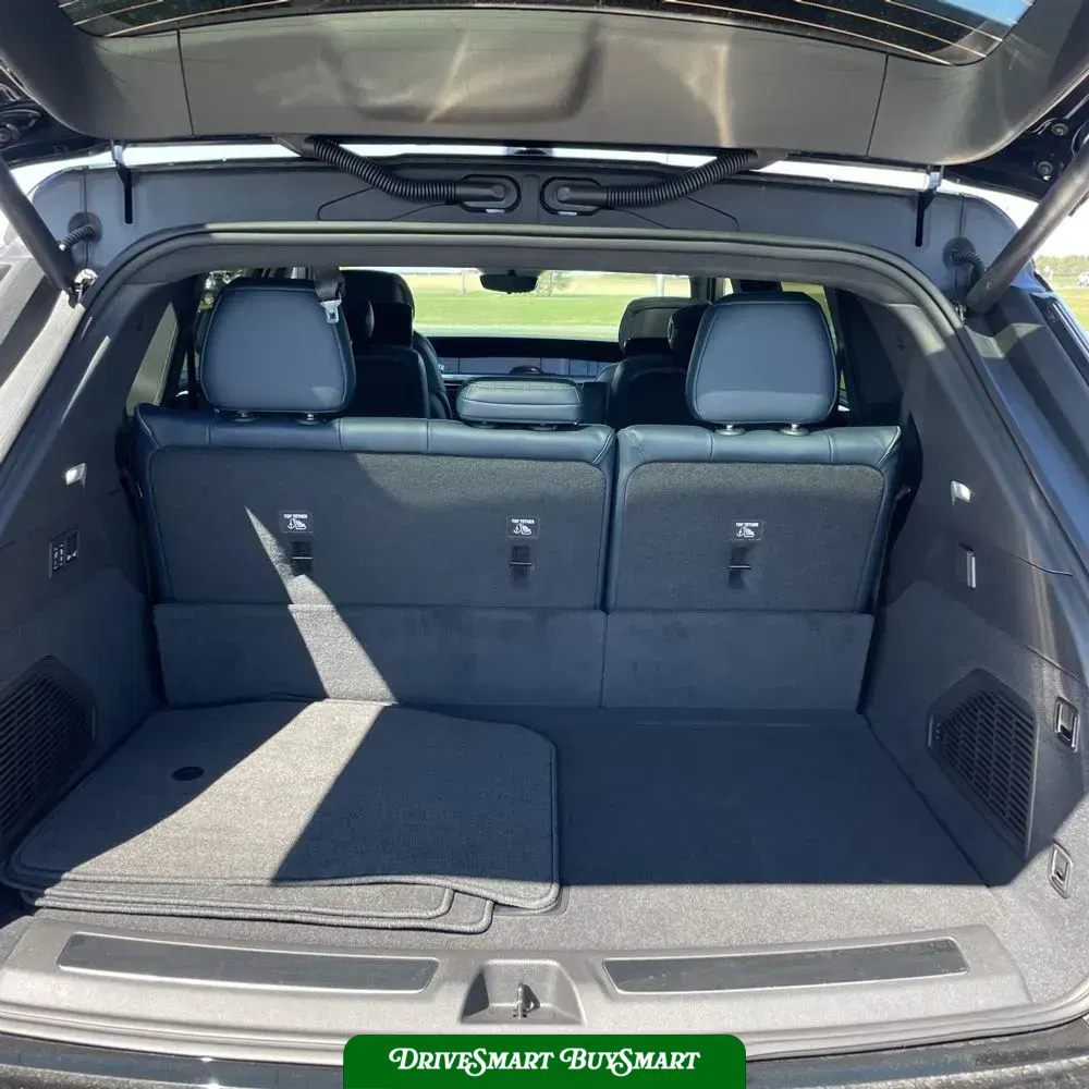 2025 Cadillac Escalade IQ Sport 2