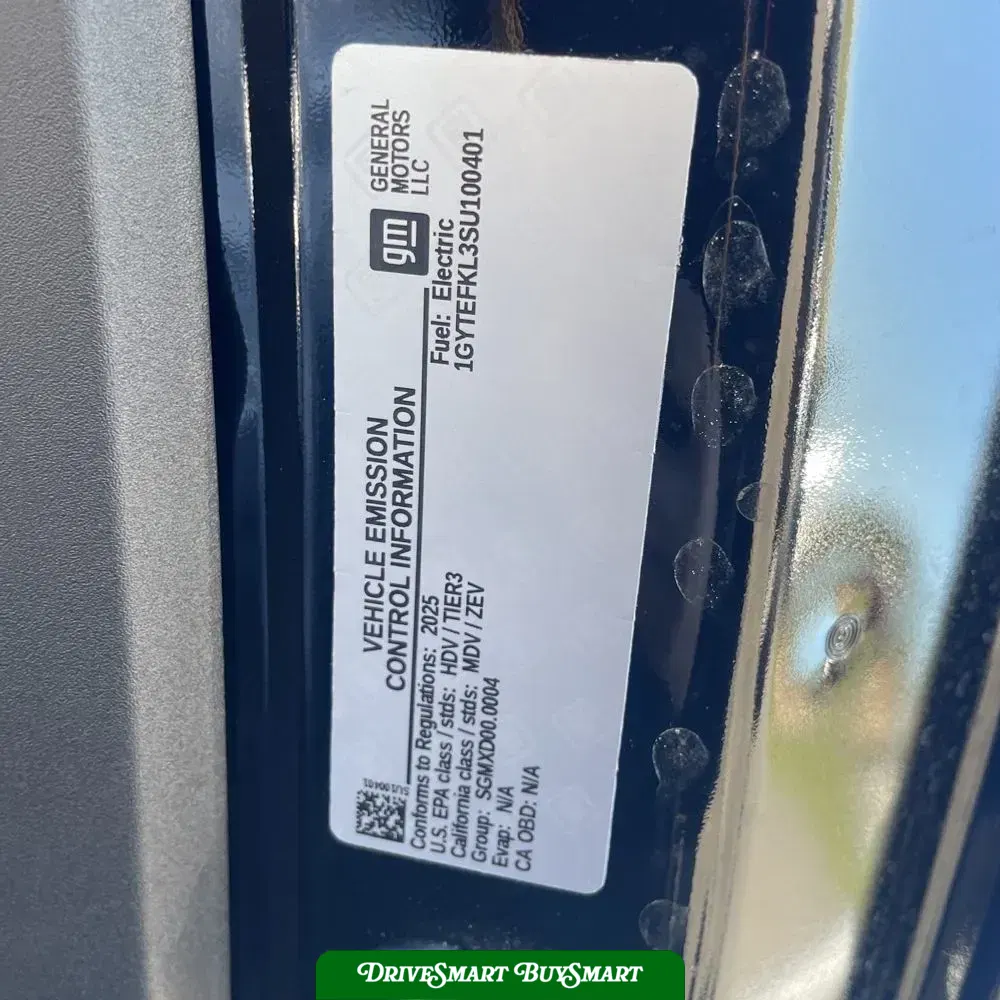 2025 Cadillac Escalade IQ Sport 2