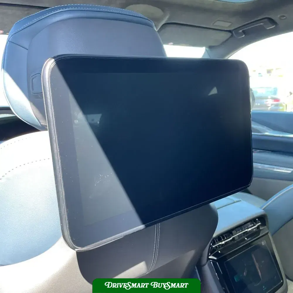 2025 Cadillac Escalade IQ Sport 2