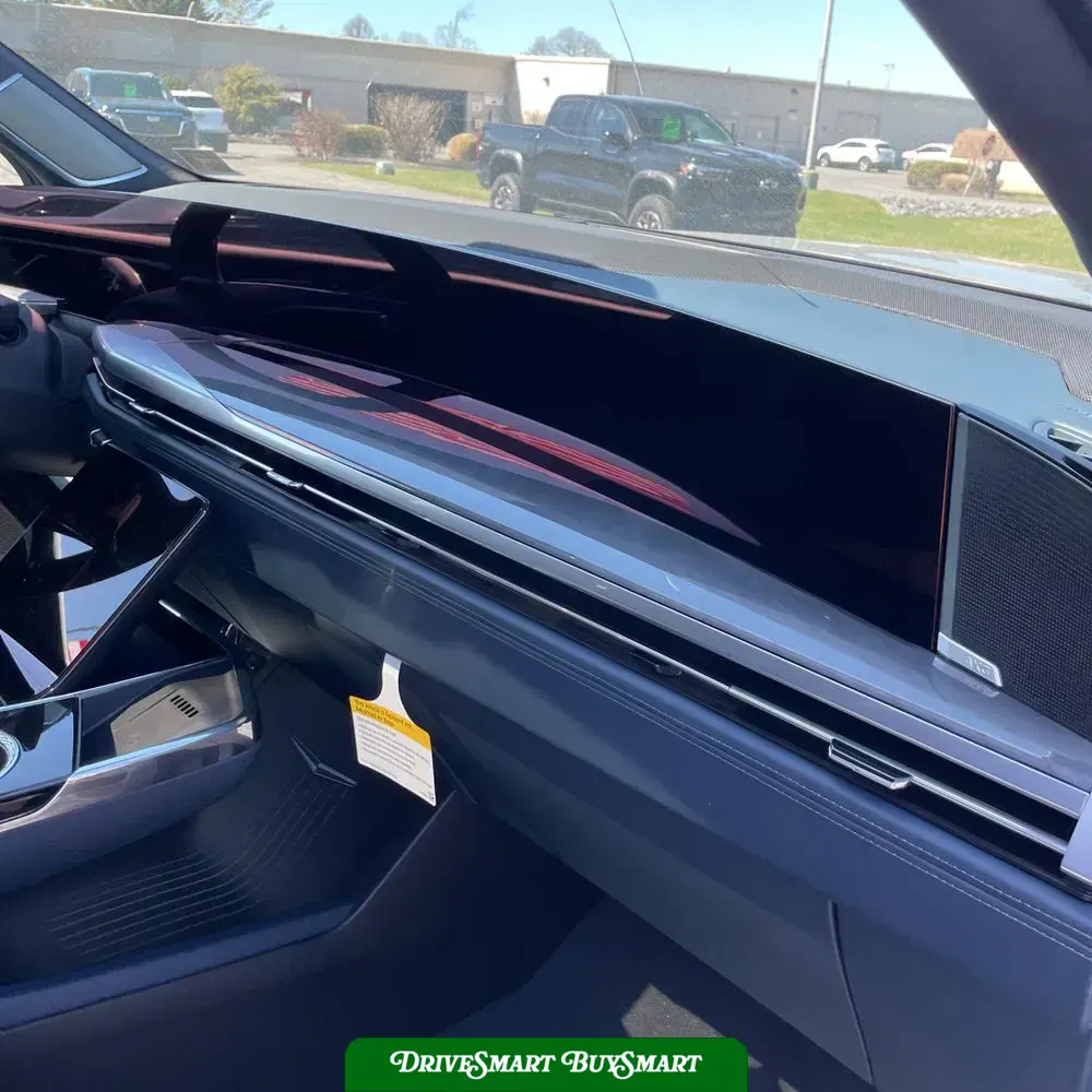 2025 Cadillac Escalade IQ Sport 2