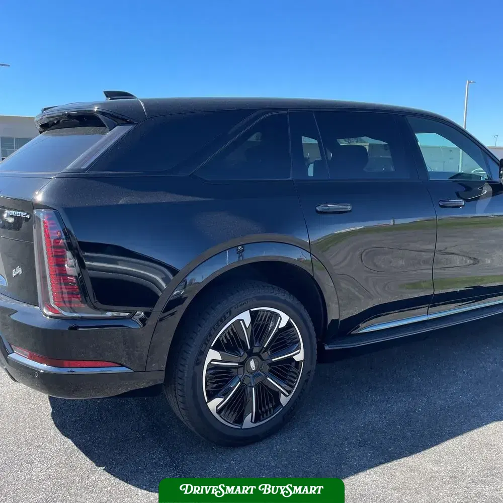 2025 Cadillac Escalade IQ Sport 2