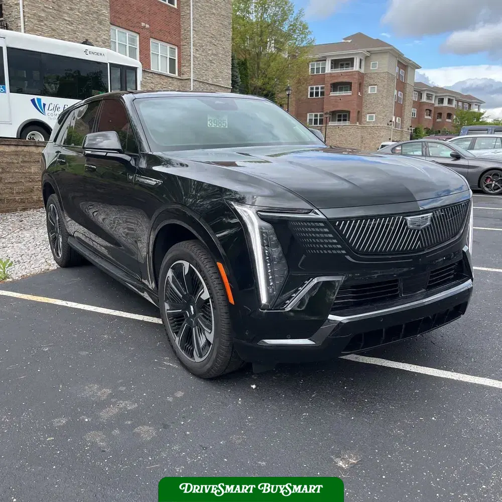 2025 Cadillac Escalade IQ Sport 2