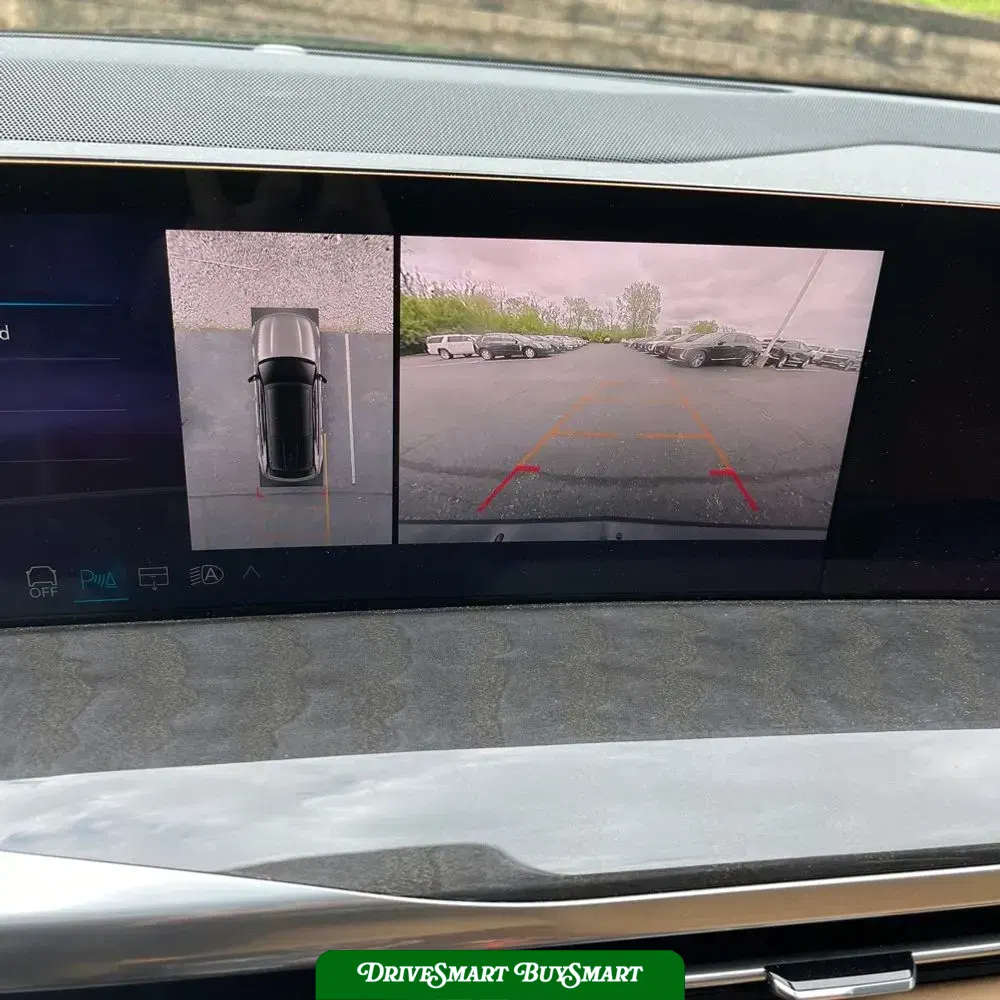 2025 Cadillac Escalade IQ Sport 2